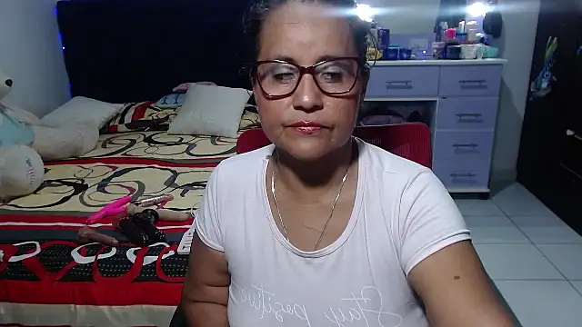 pervert mommy  online show from May 4, 10:33 am