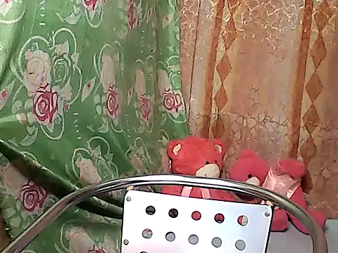 Snapshot of hotwetgran chatting on June 1, 12:29 pm hotwetgran online show from June 1, 12:29 pm