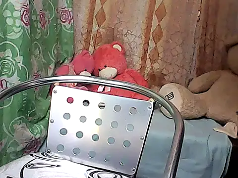 Snapshot of hotwetgran chatting on June 23, 1:09 pm hotwetgran online show from June 23, 1:09 pm