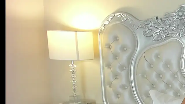Snapshot of Pamela_roberts chatting on June 15, 12:18 pm Pamela roberts online show from June 15, 12:18 pm