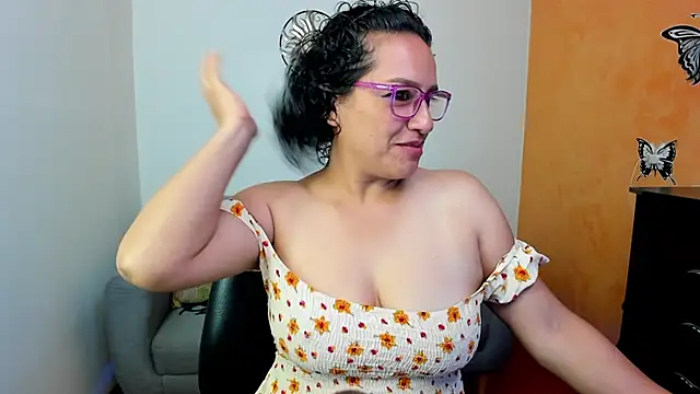 scarlet wet online show from April 30, 11:31 pm