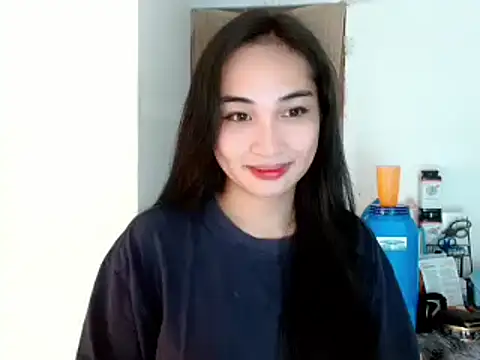 SweetLilly 18 online show from January 1, 2:20 pm