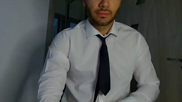 Snapshot of Justynn1 chatting on May 29, 2:53 am Justynn1 online show from May 29, 2:53 am