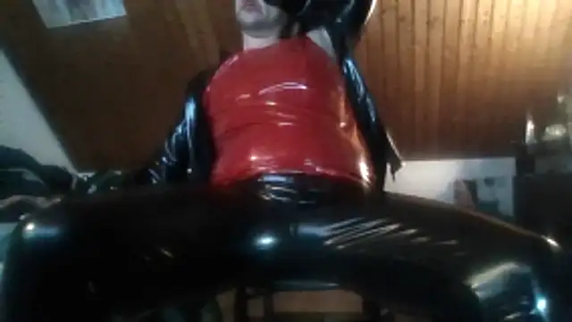 Snapshot of Genius1606 chatting on December 5, 12:19 am Genius1606 online show from December 5, 12:19 am