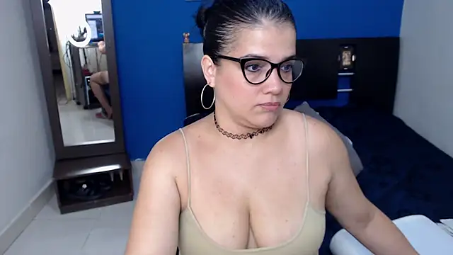 GlendaStarx online show from May 1, 10:58 pm
