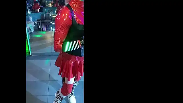 Snapshot of fetishboyzz chatting on November 19, 11:38 pm fetishboyzz online show from November 19, 11:38 pm