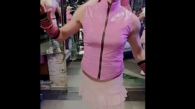 Snapshot of fetishboyzz chatting on February 4, 1:33 am fetishboyzz online show from February 4, 1:33 am