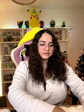 Sweet sully   online show from December 19, 9:38 am