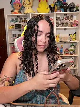 Snapshot of Sweet_sully__ chatting on June 3, 7:55 am Sweet sully online show from June 3, 7:55 am