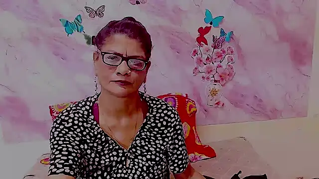 IndianAllure online show from November 26, 5:52 am