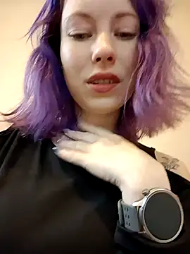 Snapshot of Frost_foxy chatting on December 4, 7:17 am Frost foxy online show from December 4, 7:17 am