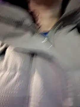 Snapshot of Frost_foxy chatting on December 25, 5:58 am Frost foxy online show from December 25, 5:58 am