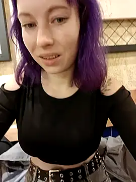 Snapshot of Frost_foxy chatting on December 26, 5:47 am Frost foxy online show from December 26, 5:47 am