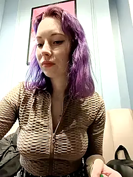 Snapshot of Frost_foxy chatting on January 18, 5:41 am Frost foxy online show from January 18, 5:41 am