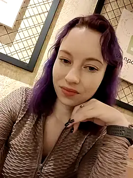 Snapshot of Frost_foxy chatting on February 1, 5:28 am Frost foxy online show from February 1, 5:28 am