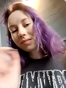 Snapshot of Frost_foxy chatting on February 5, 6:24 am Frost foxy online show from February 5, 6:24 am