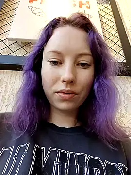 Snapshot of Frost_foxy chatting on February 7, 7:07 am Frost foxy online show from February 7, 7:07 am