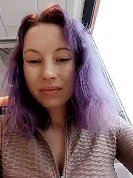 Snapshot of Frost_foxy chatting on February 23, 7:11 am Frost foxy online show from February 23, 7:11 am