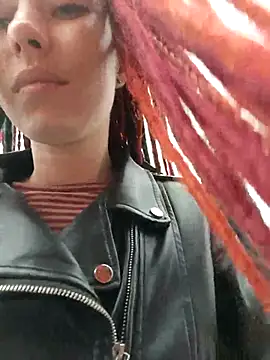 Snapshot of Frost_foxy chatting on September 13, 1:49 am Frost foxy online show from September 13, 1:49 am