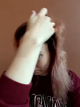 Snapshot of Frost_foxy chatting on October 8, 2:31 am Frost foxy online show from October 8, 2:31 am