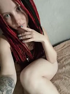 Snapshot of Frost_foxy chatting on November 5, 4:56 am Frost foxy online show from November 5, 4:56 am