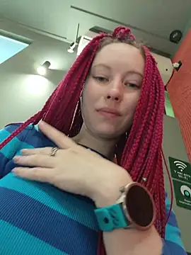Snapshot of Frost_foxy chatting on May 7, 3:34 am Frost foxy online show from May 7, 3:34 am