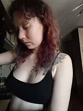 Snapshot of Frost_foxy chatting on May 20, 3:56 am Frost foxy online show from May 20, 3:56 am