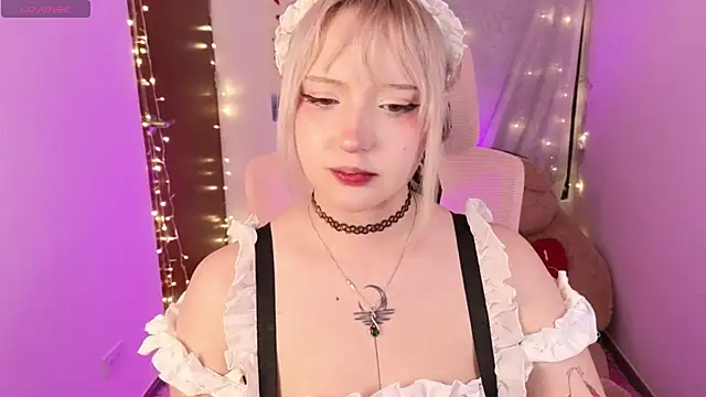 KuroChan420 online show from January 9, 4:04 am