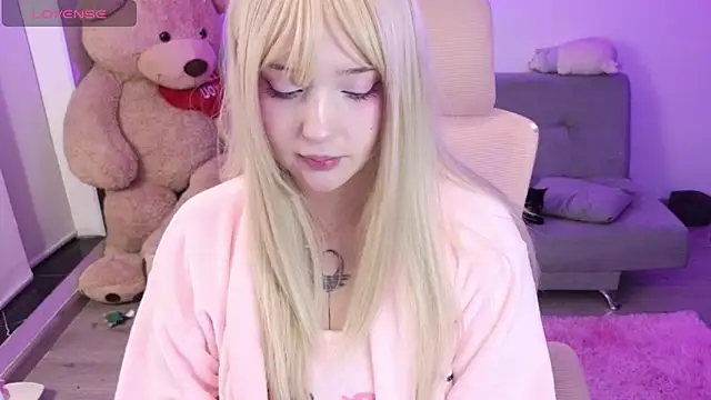 KuroChan420 online show from May 7, 3:12 am