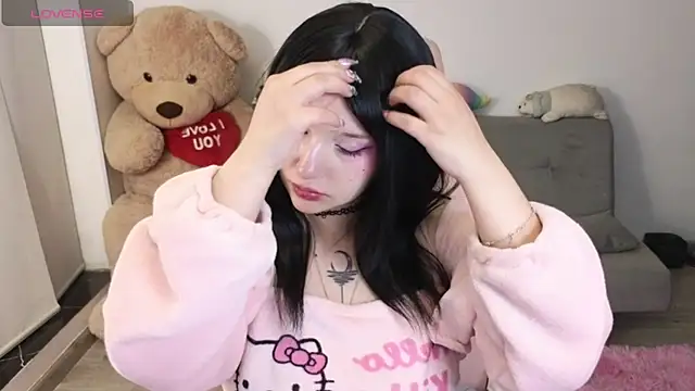 KuroChan420 online show from May 28, 3:04 am