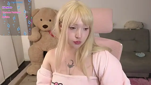 KuroChan420 online show from June 4, 4:18 am