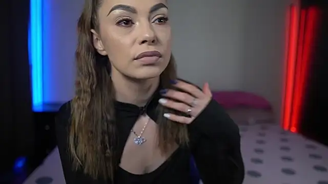 TiffanyPierce online show from January 14, 9:30 pm