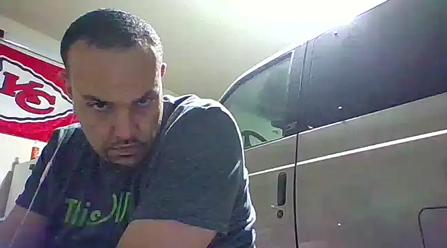 captainstabbin83 online show from February 25, 7:47 pm