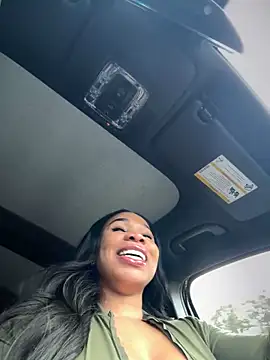 Snapshot of Belle___ chatting on December 28, 3:48 pm Belle online show from December 28, 3:48 pm