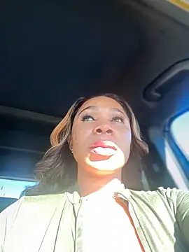 Snapshot of Belle___ chatting on January 4, 4:22 pm Belle online show from January 4, 4:22 pm