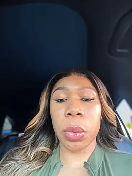 Snapshot of Belle___ chatting on February 2, 2:13 pm Belle online show from February 2, 2:13 pm