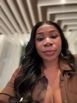 Snapshot of Belle___ chatting on February 9, 12:17 am Belle online show from February 9, 12:17 am