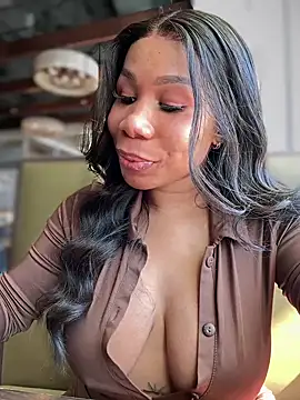 Snapshot of Belle___ chatting on February 21, 5:42 pm Belle online show from February 21, 5:42 pm