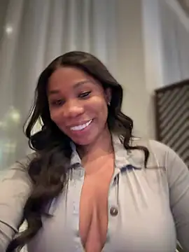 Snapshot of Belle___ chatting on February 23, 2:51 am Belle online show from February 23, 2:51 am