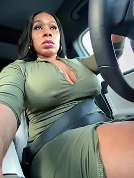 Snapshot of Belle___ chatting on October 25, 10:26 pm Belle online show from October 25, 10:26 pm