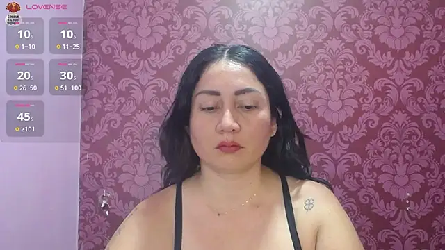 Snapshot of juliana_diaz chatting on June 30, 1:12 pm juliana diaz online show from June 30, 1:12 pm