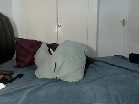 Snapshot of BigButtGodess chatting on May 10, 1:44 am BigButtGodess online show from May 10, 1:44 am