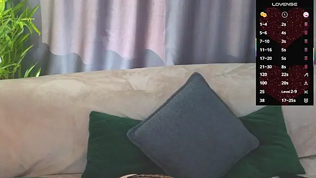 GirlfriendNina online show from April 27, 6:11 am