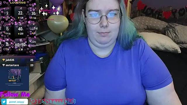 Snapshot of JannetPie chatting on February 16, 4:32 pm JannetPie online show from February 16, 4:32 pm