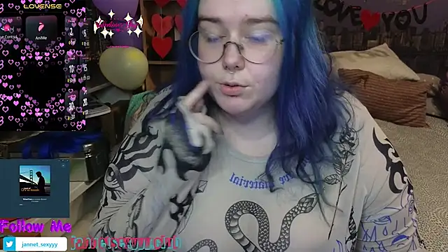 Snapshot of JannetPie chatting on February 19, 5:16 pm JannetPie online show from February 19, 5:16 pm