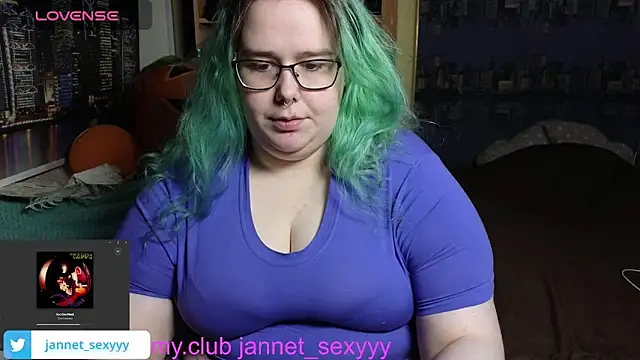 Snapshot of JannetPie chatting on November 19, 8:53 pm JannetPie online show from November 19, 8:53 pm