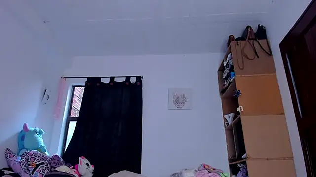 AlondraDiossa03 online show from October 27, 7:40 pm