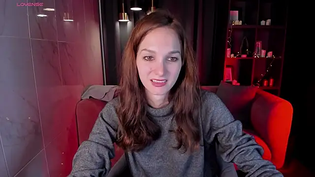 Snapshot of MirandaGlow chatting on December 26, 5:47 am MirandaGlow online show from December 26, 5:47 am