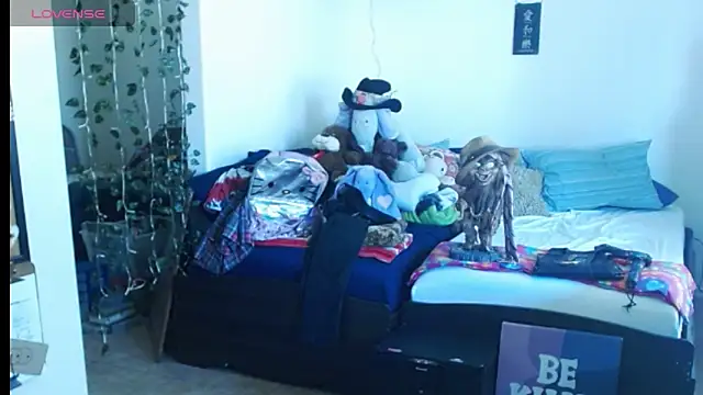 Snapshot of mycock2474u chatting on March 16, 9:47 pm mycock2474u online show from March 16, 9:47 pm