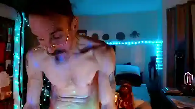 Snapshot of mycock2474u chatting on September 26, 12:53 pm mycock2474u online show from September 26, 12:53 pm